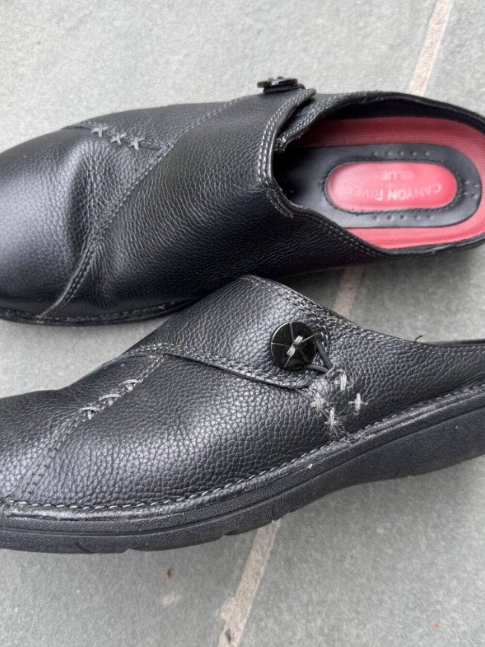 Canyon River Blues LIZA Black Leather Slip On Comfort Shoes Women's Clog - 8.5M - Picture 5 of 8